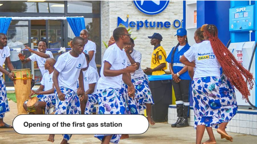 Neptune Oil brand imagery